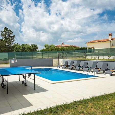 Holiday Home Greta ลาบิน ภายนอก รูปภาพ