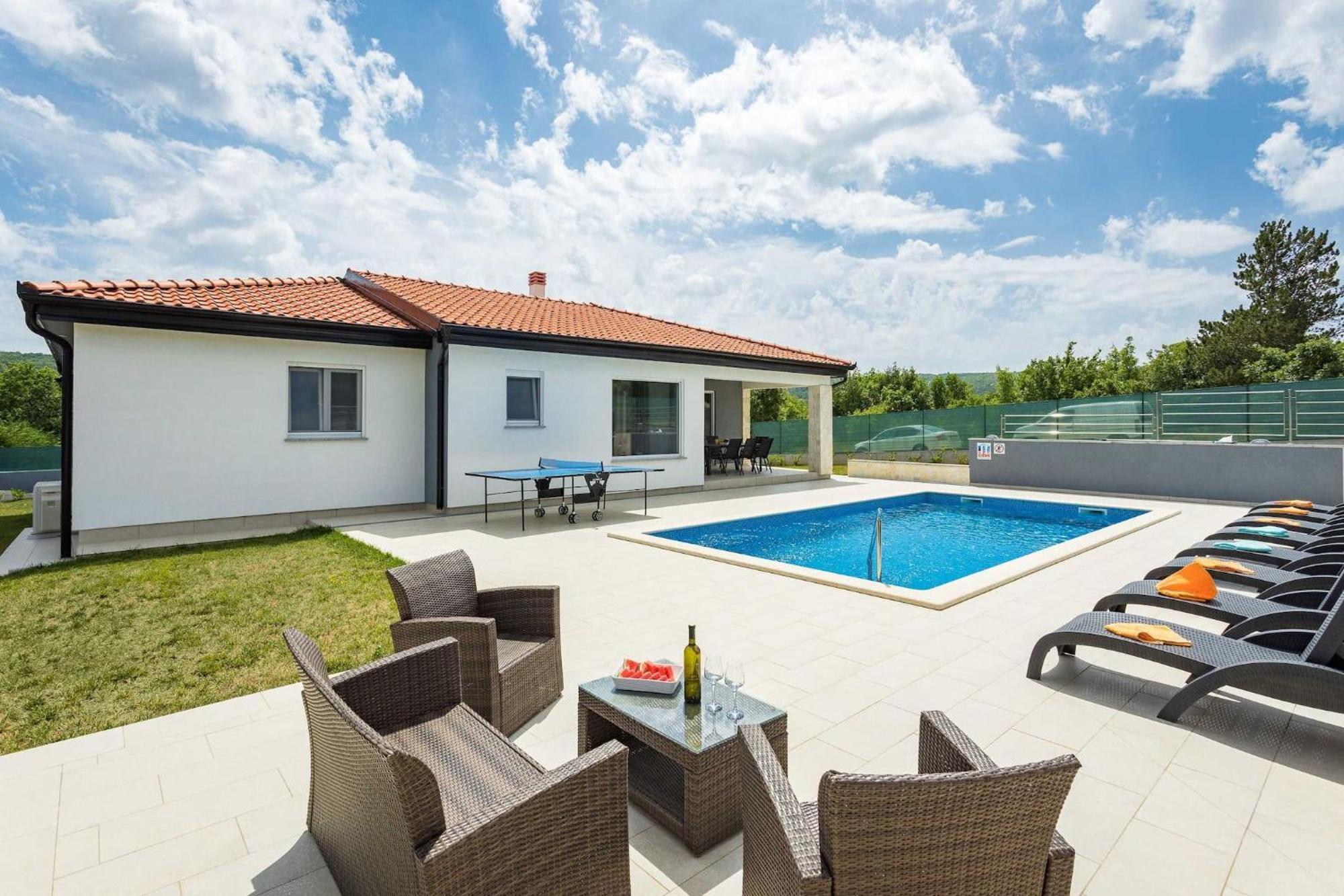 Holiday Home Greta ลาบิน ภายนอก รูปภาพ
