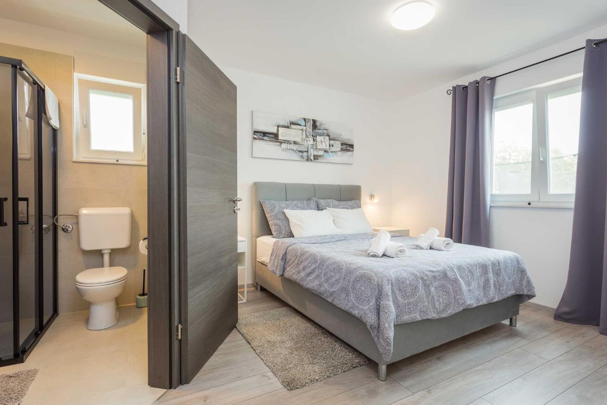 Holiday Home Greta ลาบิน ภายนอก รูปภาพ