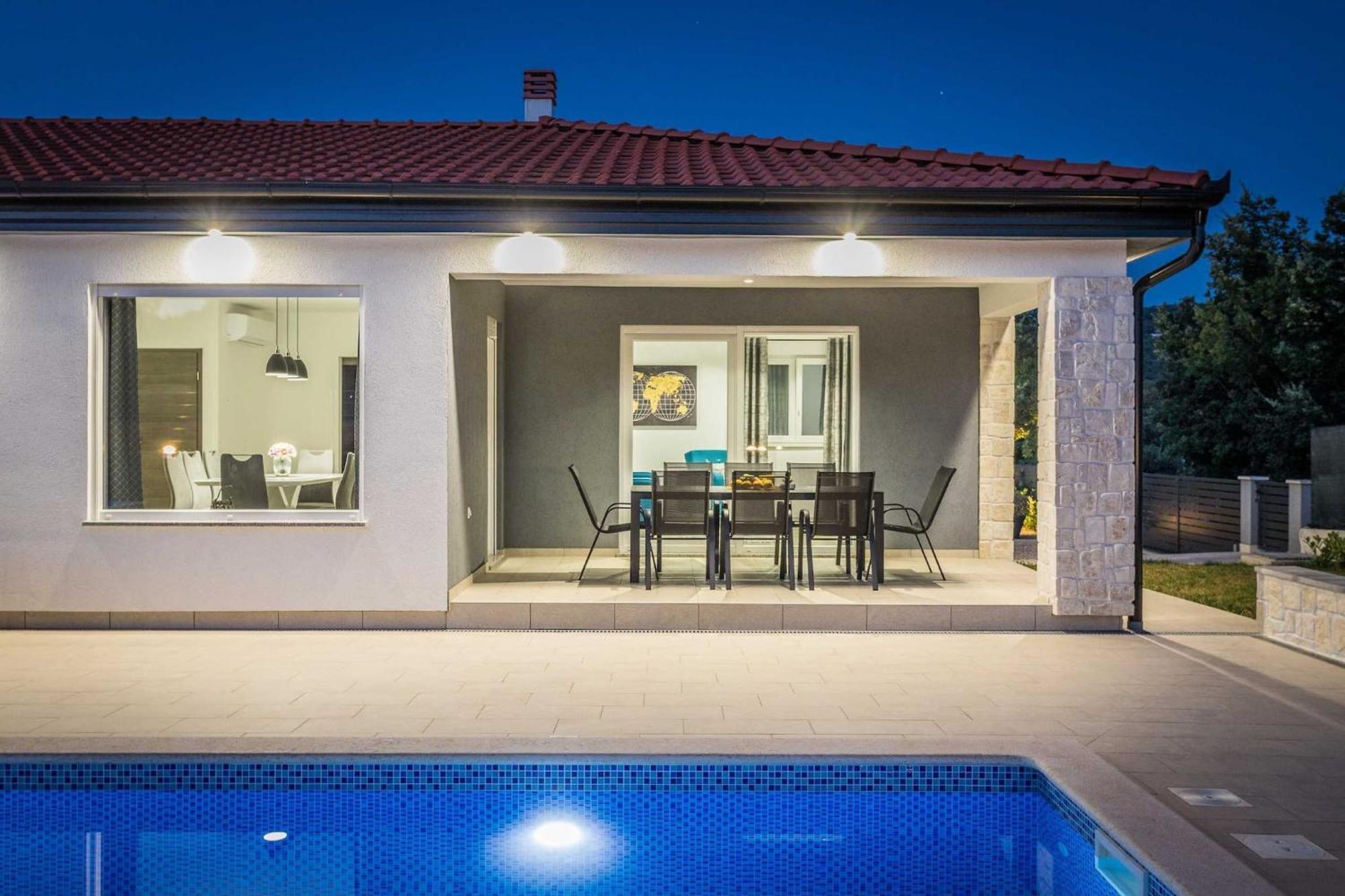 Holiday Home Greta ลาบิน ภายนอก รูปภาพ