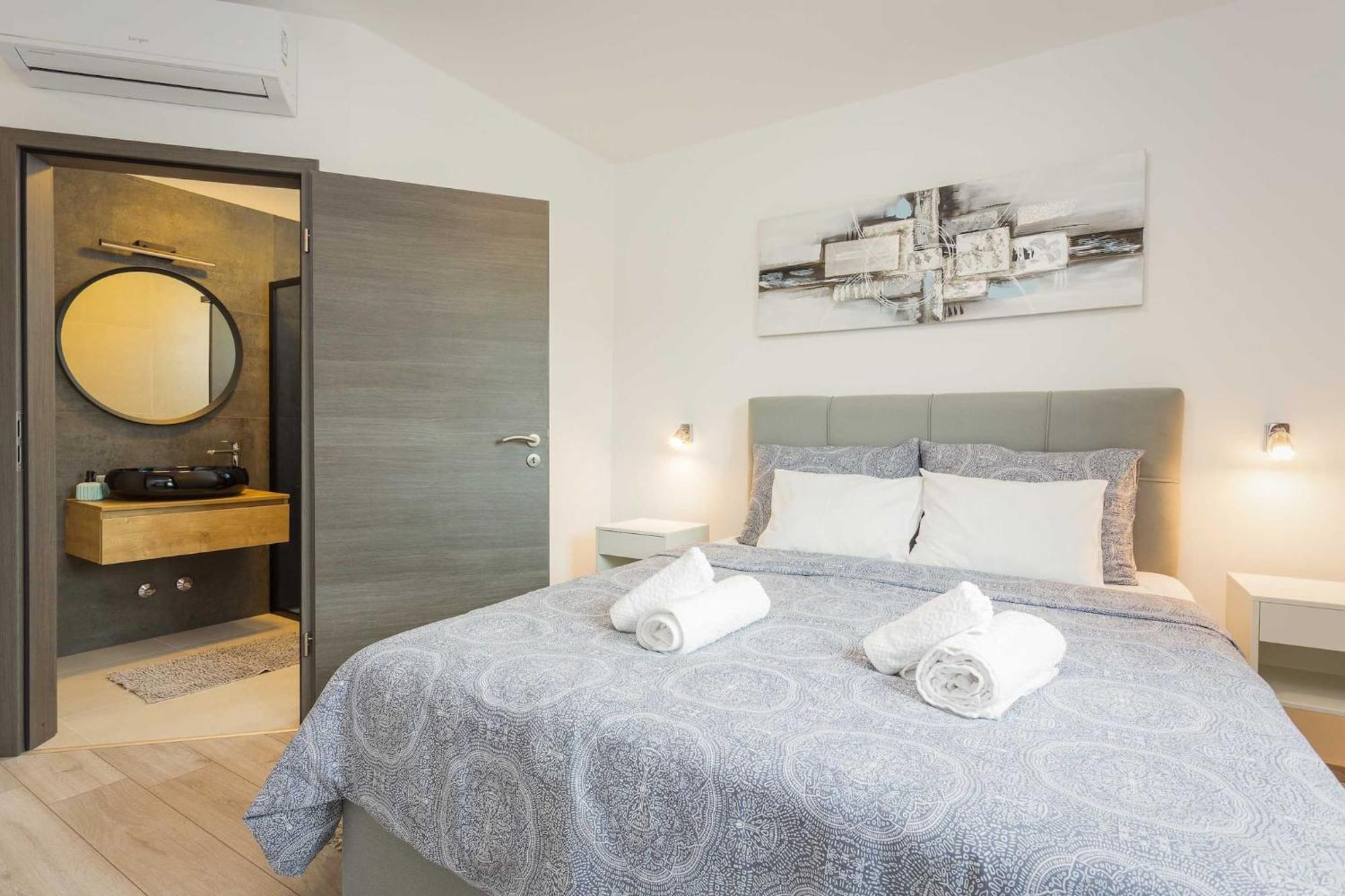 Holiday Home Greta ลาบิน ภายนอก รูปภาพ