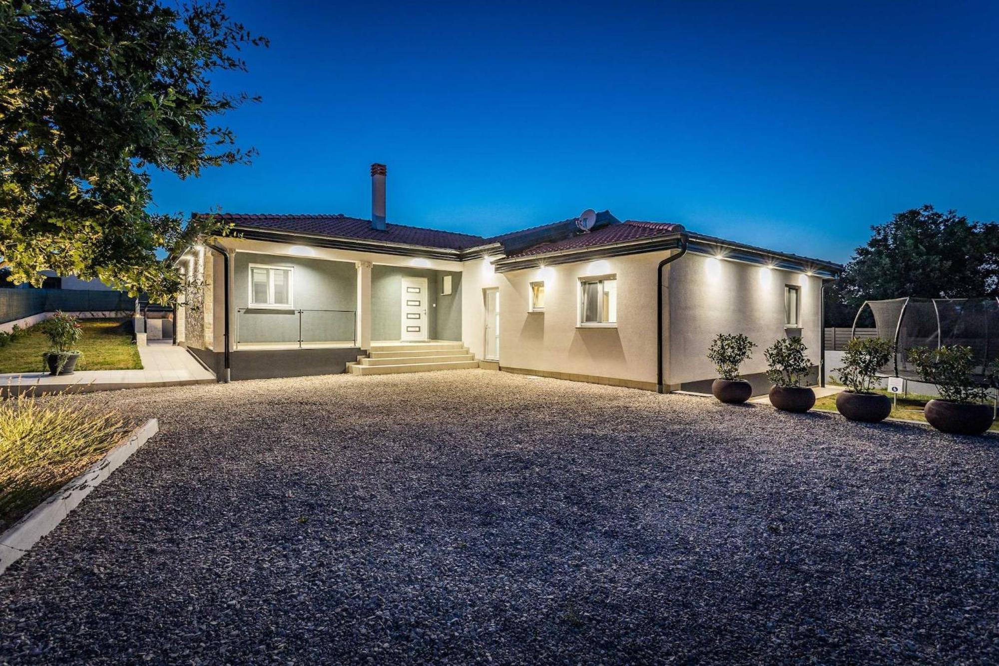 Holiday Home Greta ลาบิน ภายนอก รูปภาพ