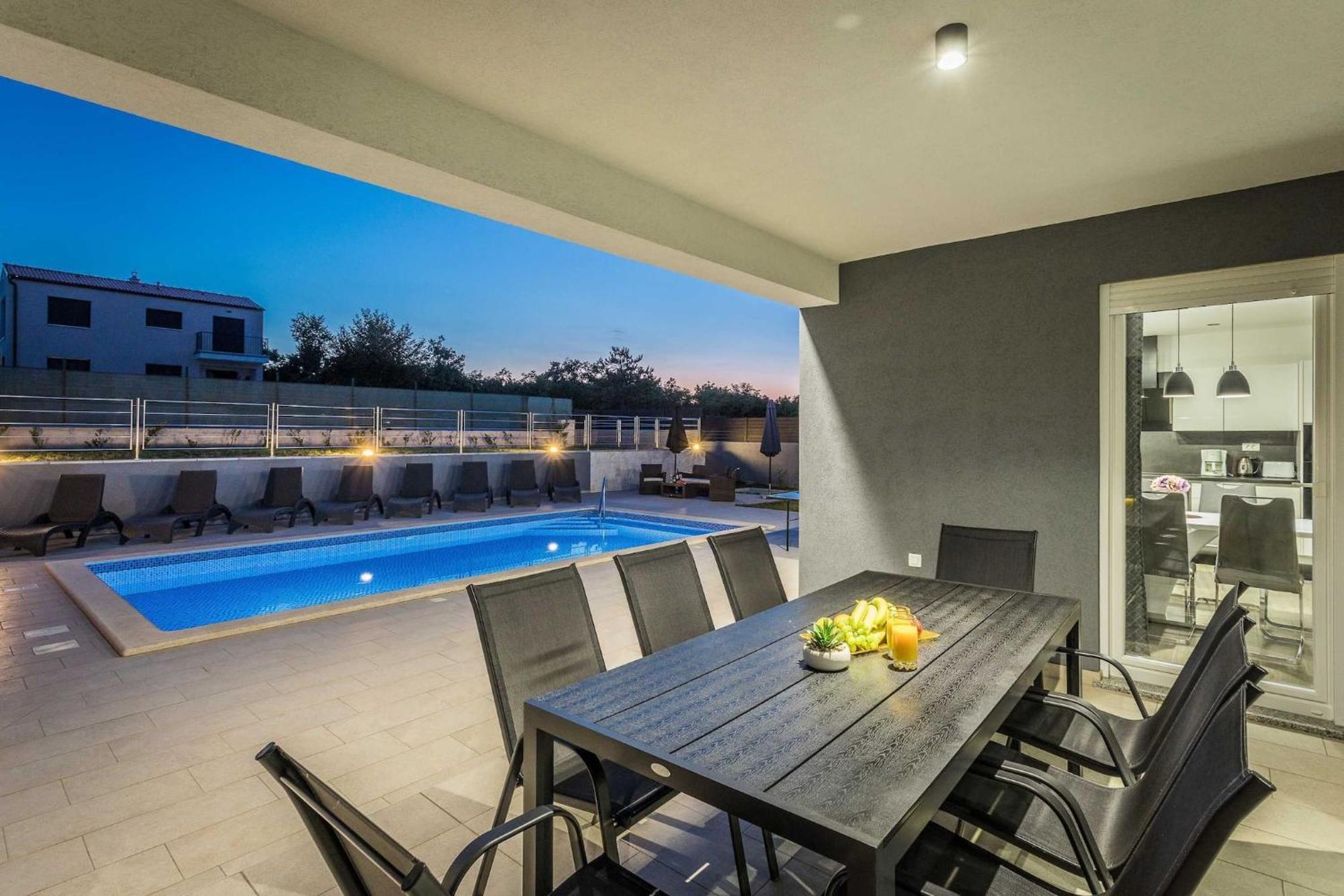 Holiday Home Greta ลาบิน ภายนอก รูปภาพ