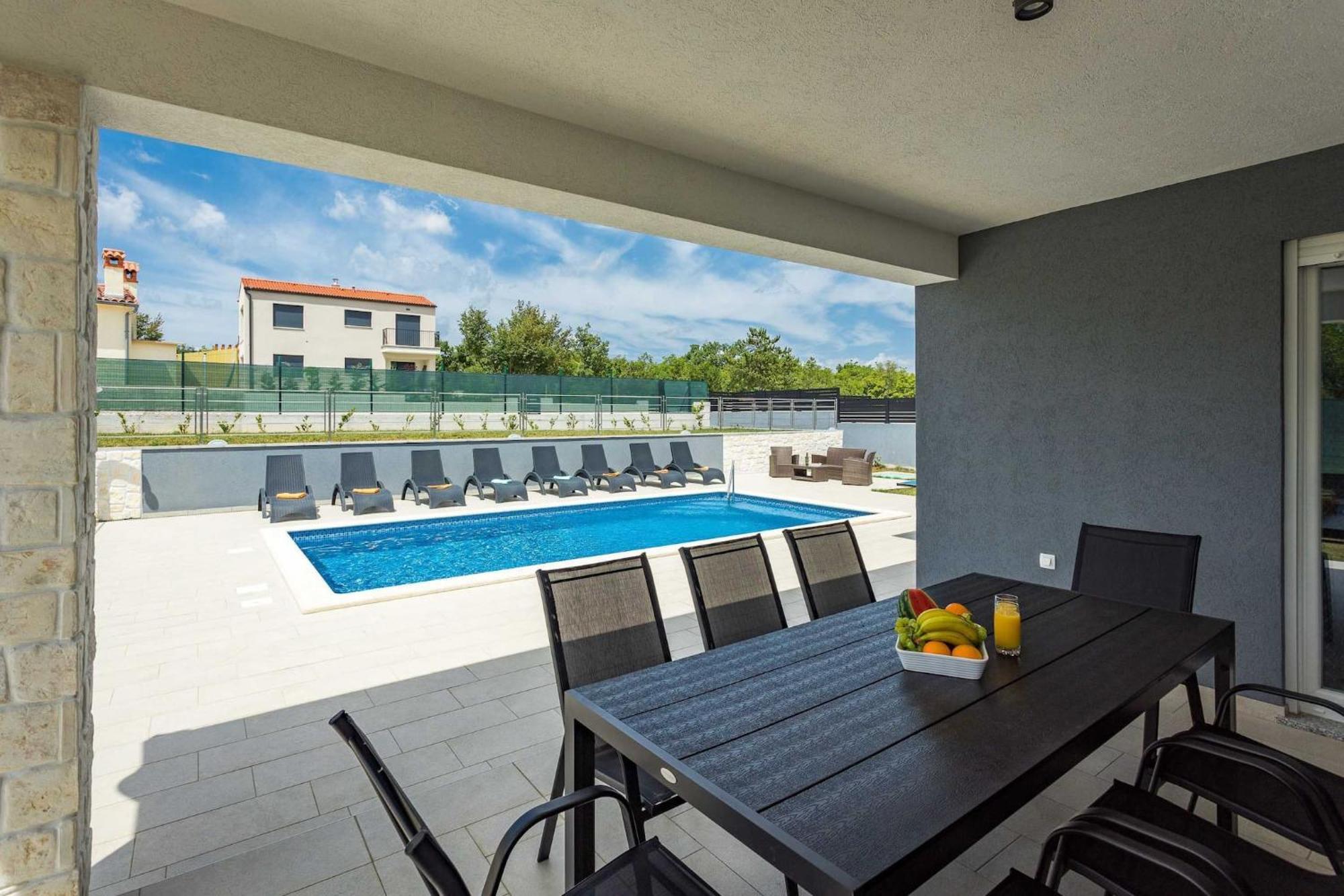 Holiday Home Greta ลาบิน ภายนอก รูปภาพ