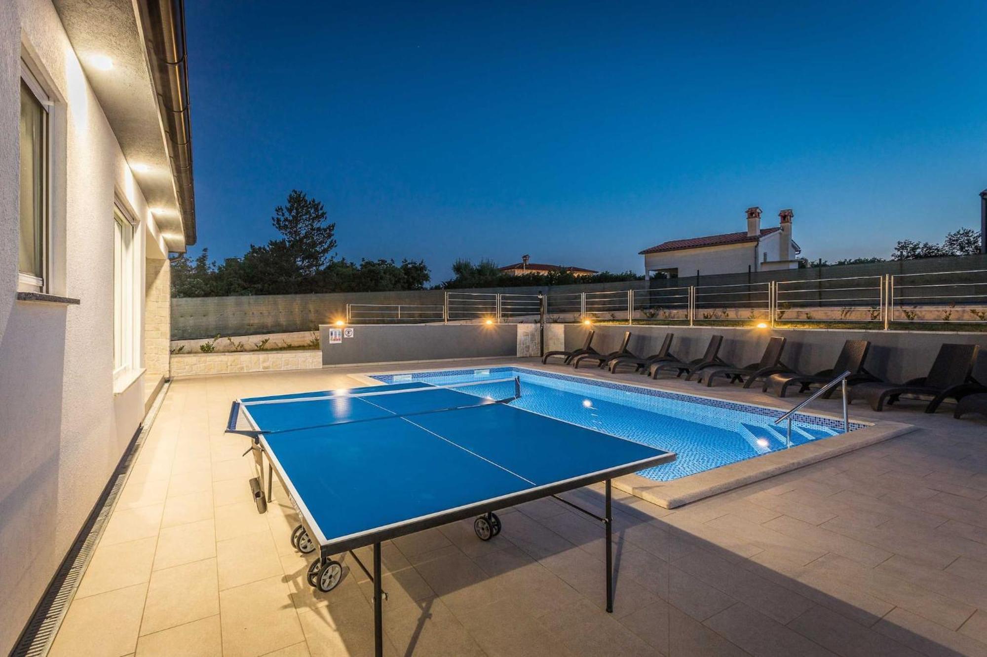 Holiday Home Greta ลาบิน ภายนอก รูปภาพ